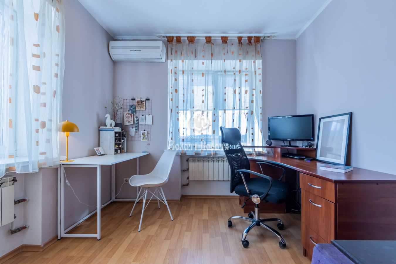 Продаж 3-кімнатної квартири 89.7 м², Садова вул., 7б