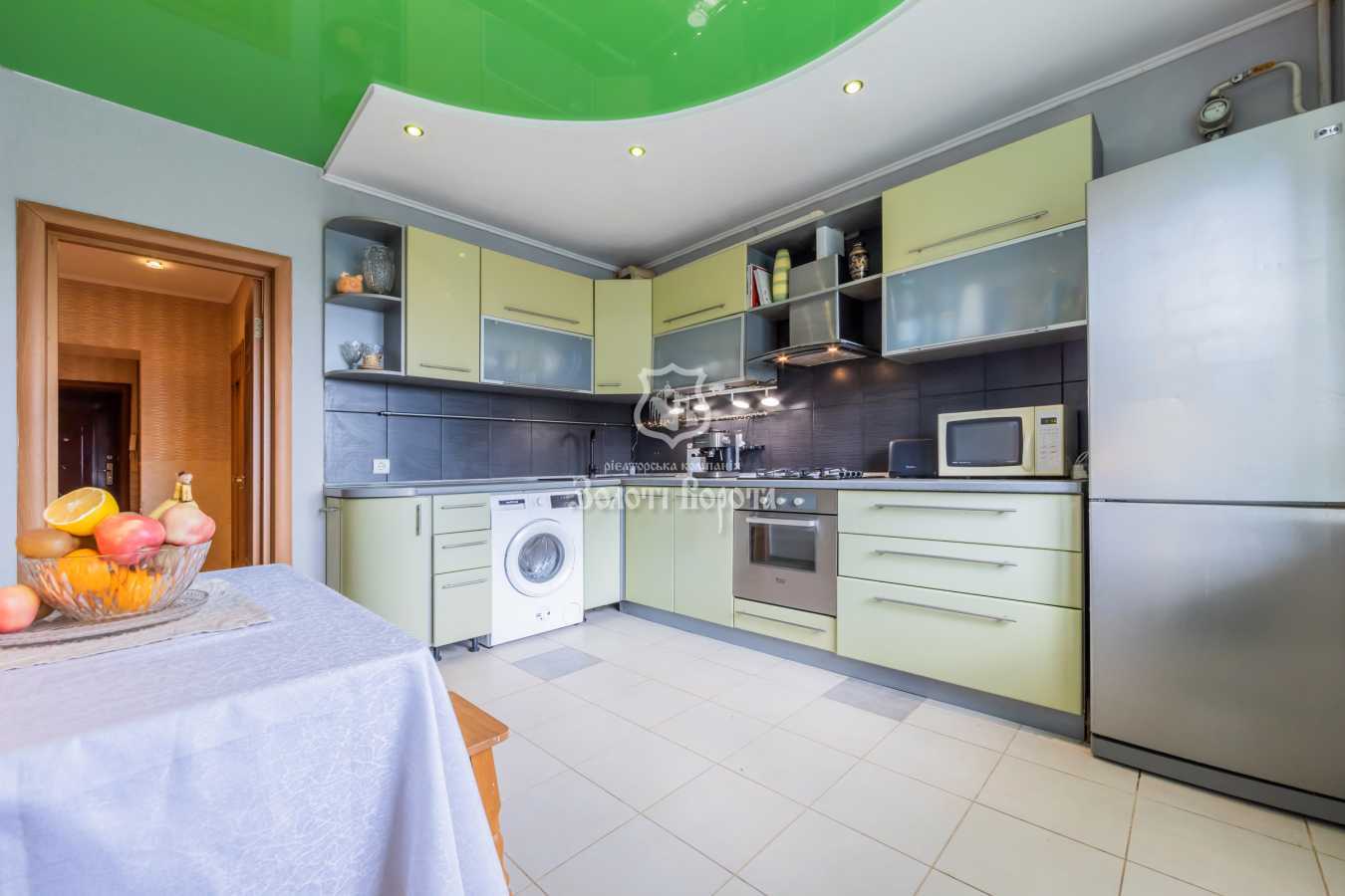 Продаж 3-кімнатної квартири 89.7 м², Садова вул., 7б
