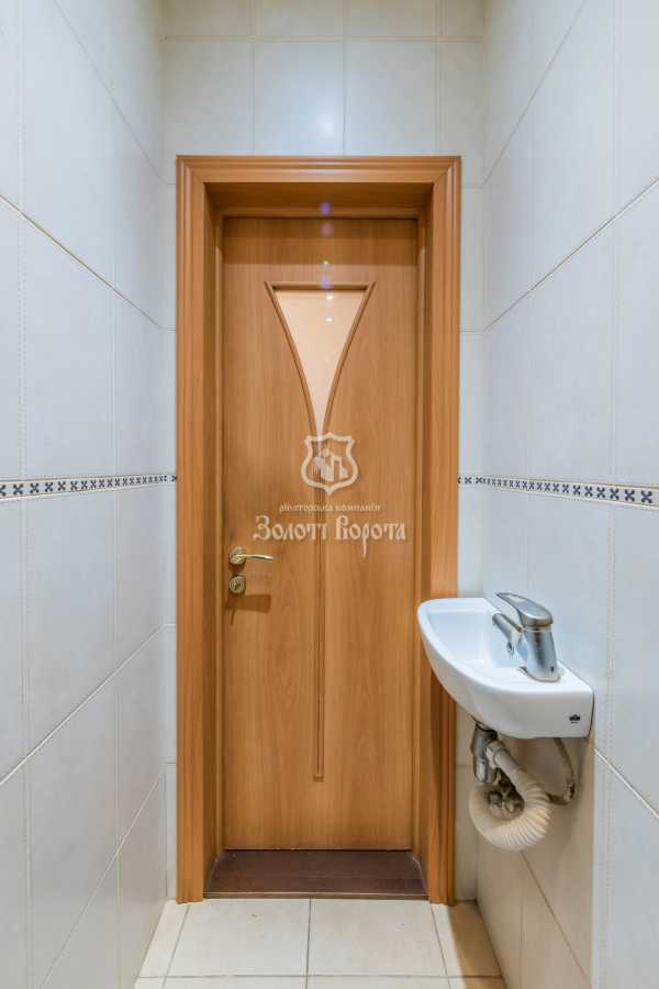 Продаж 3-кімнатної квартири 89.7 м², Садова вул., 7б