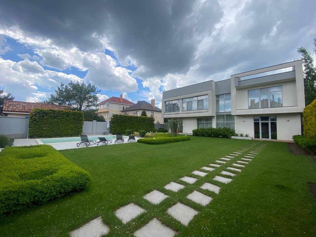 Продажа дома 450 м²