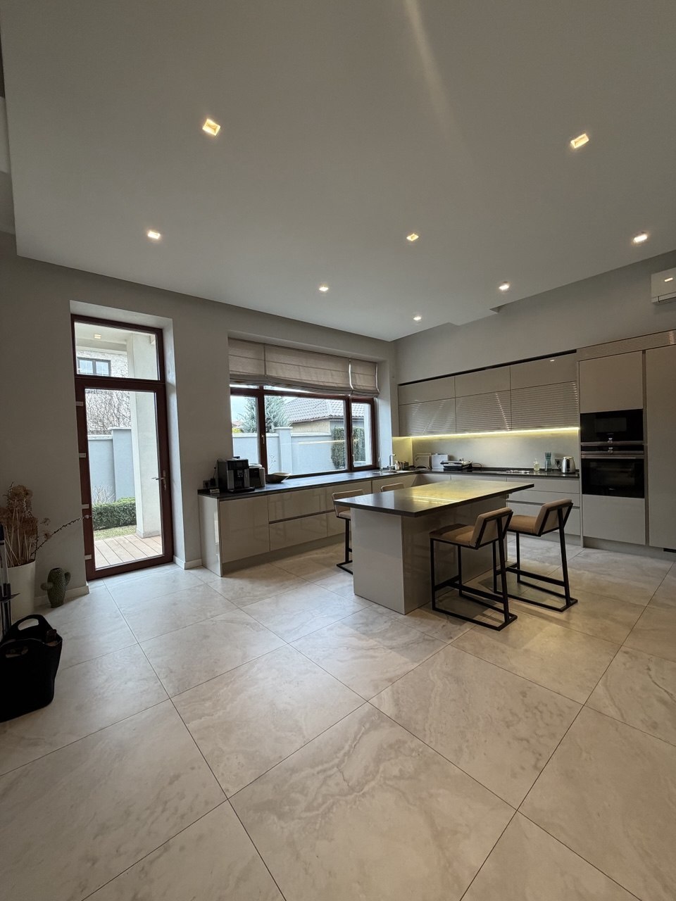 Продажа дома 450 м²