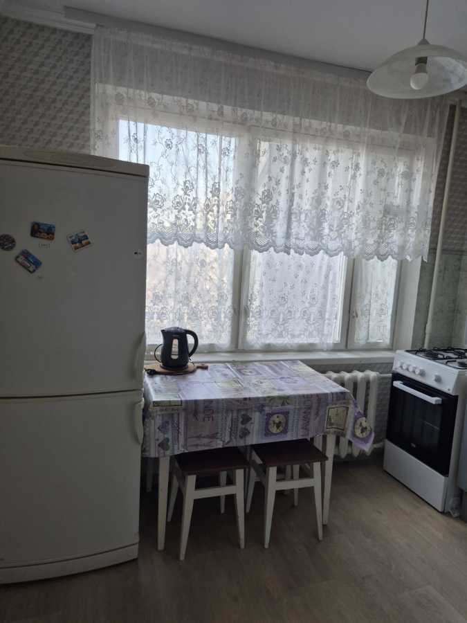 Аренда 3-комнатной квартиры 72 м², Генерала Наумова ул., 31А