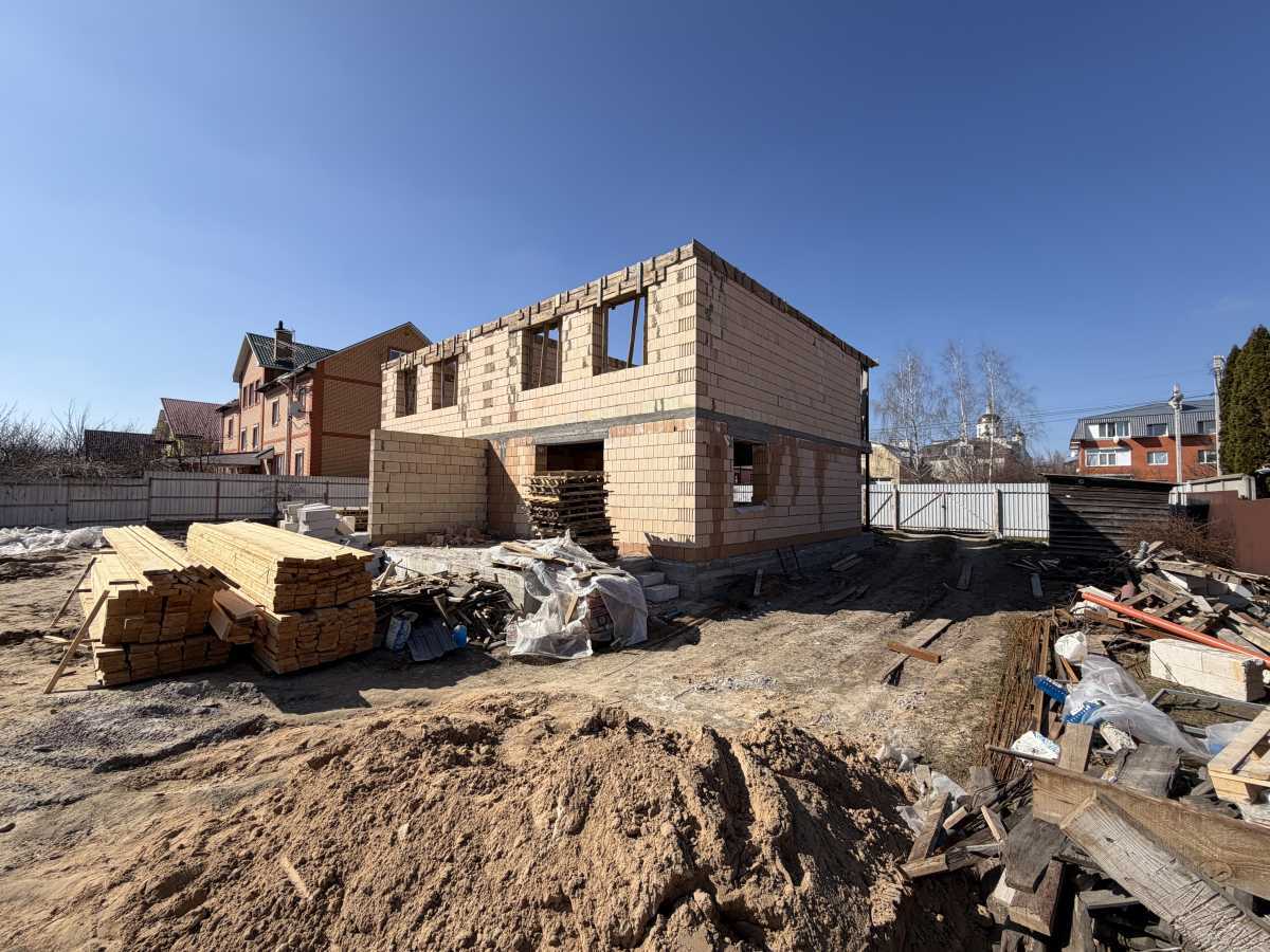 Продажа дома 120 м², Левка Ревуцкого ул., 2