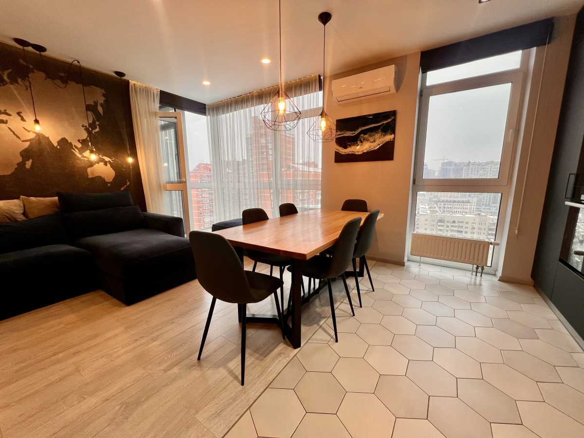 Оренда 3-кімнатної квартири 84 м², Предславинська вул., 53