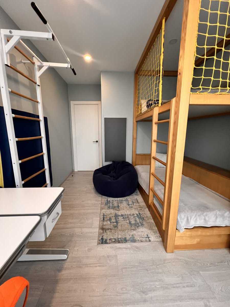 Оренда 3-кімнатної квартири 84 м², Предславинська вул., 53