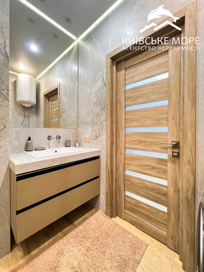 Оренда 1-кімнатної квартири 44 м², Воскресенська вул., 2В