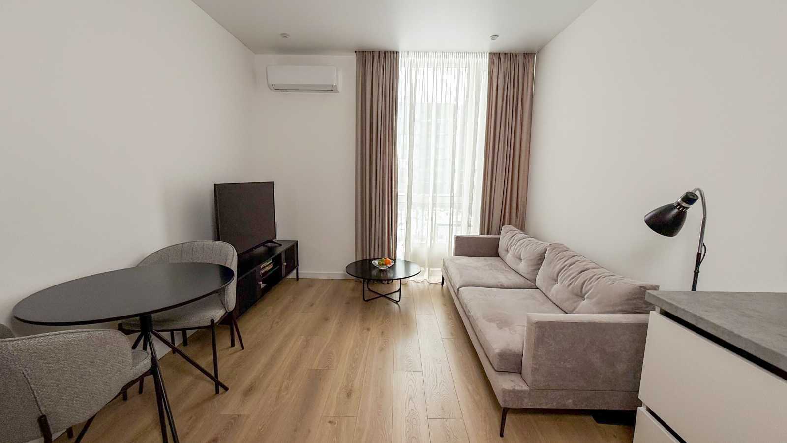 Продажа 1-комнатной квартиры 38 м², Братьев Зеровых ул., Шеметів, 7