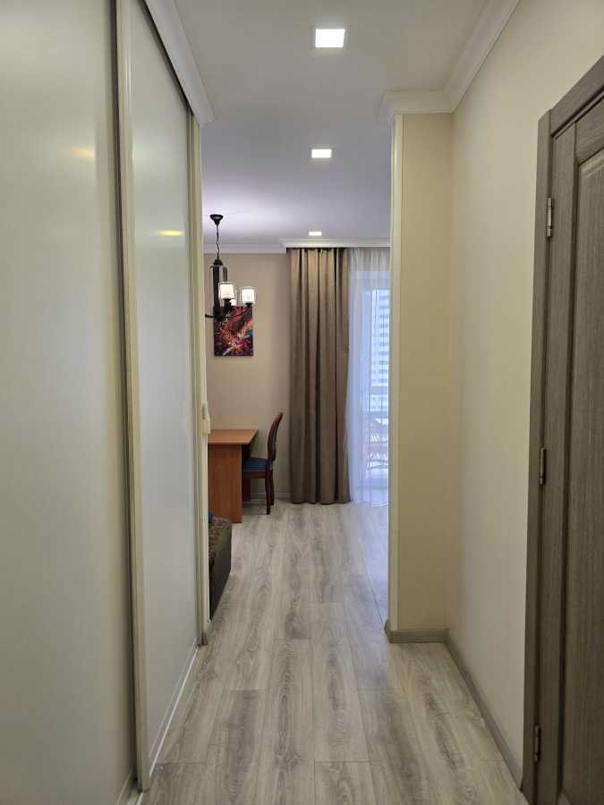 Продажа 1-комнатной квартиры 47.5 м², Комбинатная ул., 25