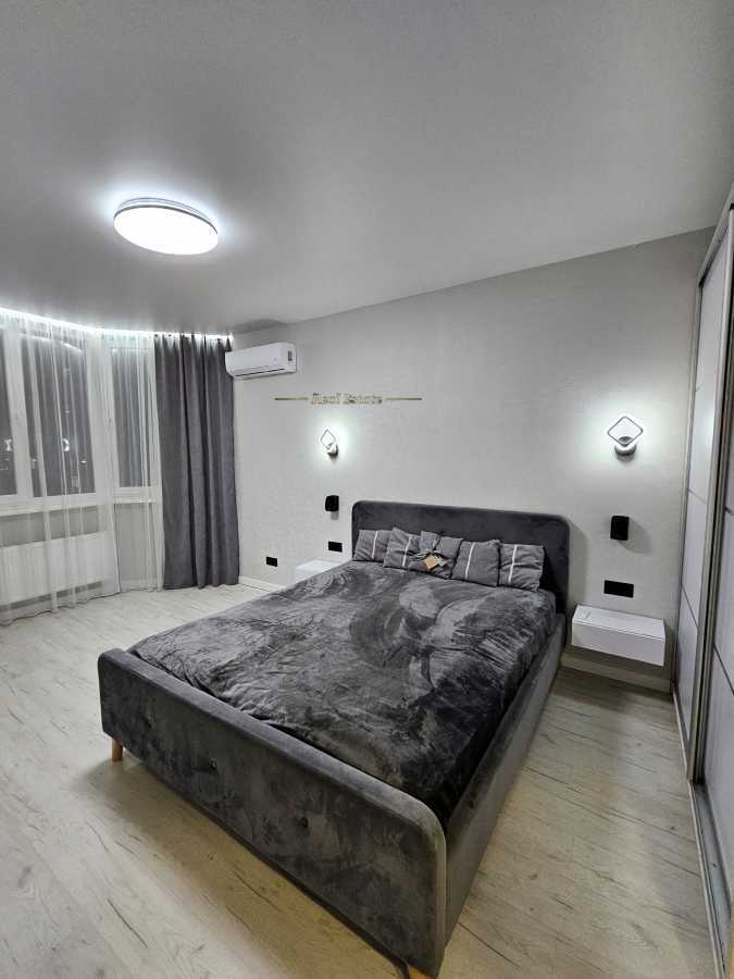 Продаж 1-кімнатної квартири 41.4 м², Василя Стуса, 19