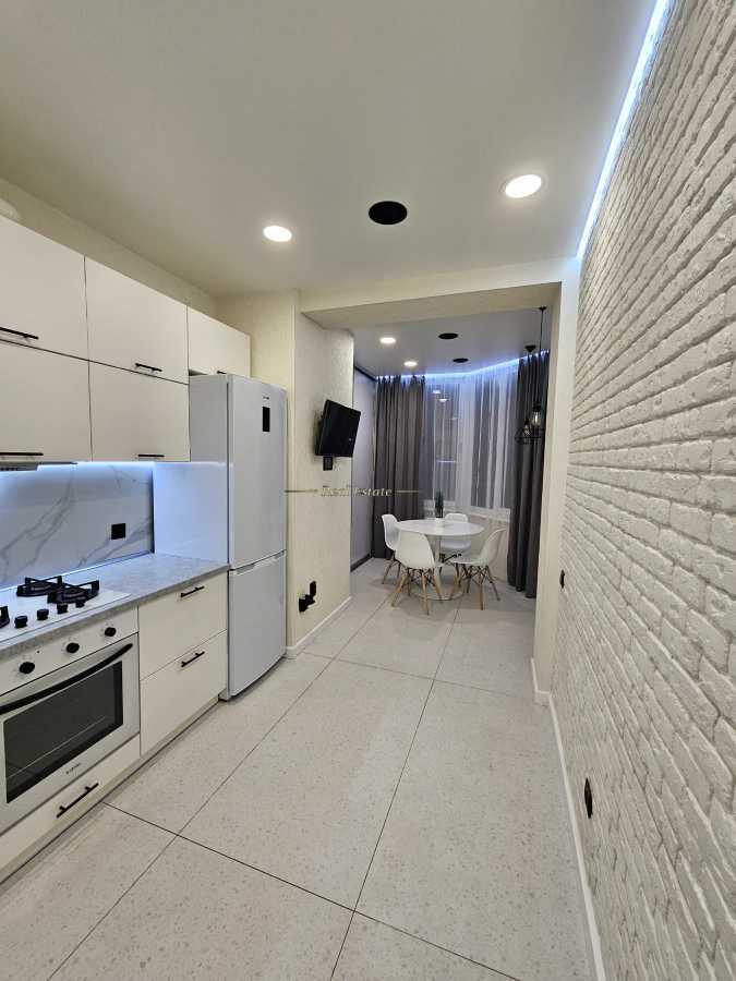 Продаж 1-кімнатної квартири 41.4 м², Василя Стуса, 19