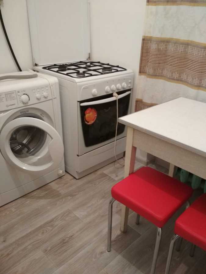 Оренда 1-кімнатної квартири 32 м², Соборності просп., 16А