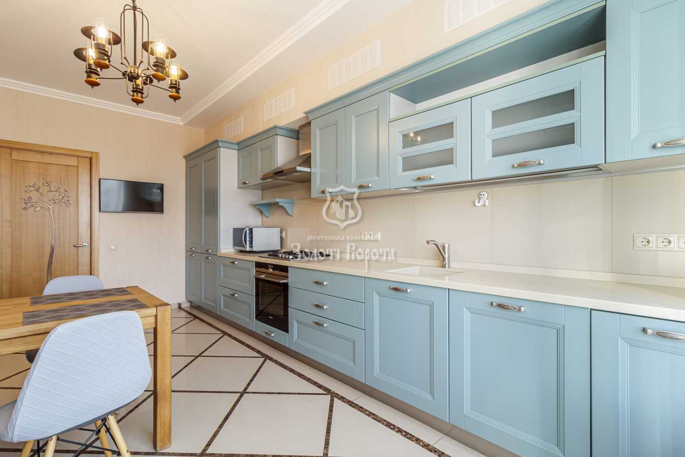 Продаж 3-кімнатної квартири 105 м², Патріотів вул., 74/57