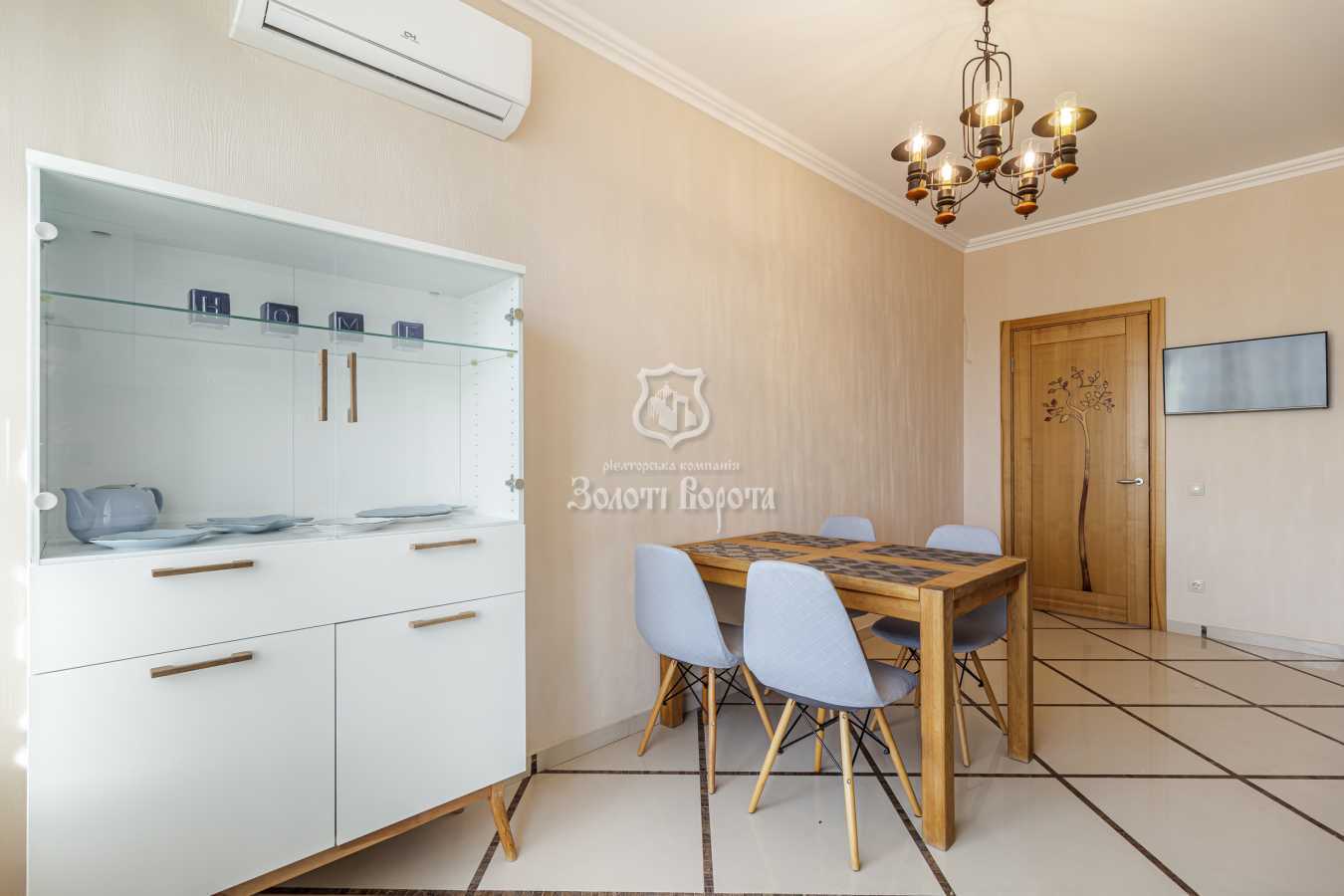 Продаж 3-кімнатної квартири 105 м², Патріотів вул., 74/57