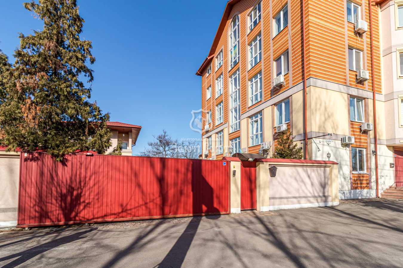 Продаж 3-кімнатної квартири 105 м², Патріотів вул., 74/57