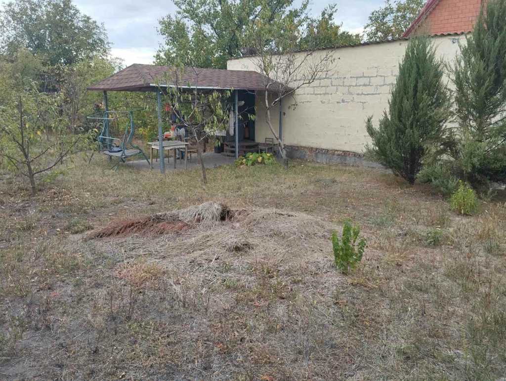 Продаж ділянки під індивідуальне житлове будівництво 120 соток, Нету