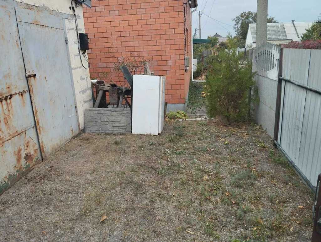 Продаж ділянки під індивідуальне житлове будівництво 120 соток, Нету