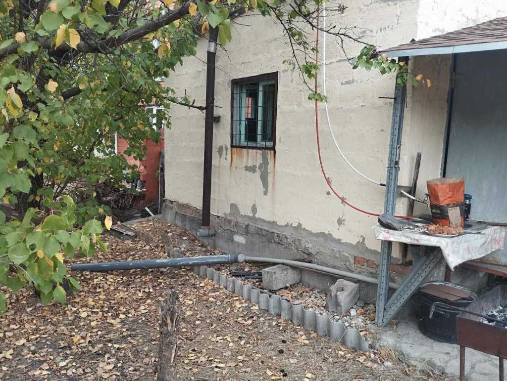 Продаж ділянки під індивідуальне житлове будівництво 120 соток, Нету