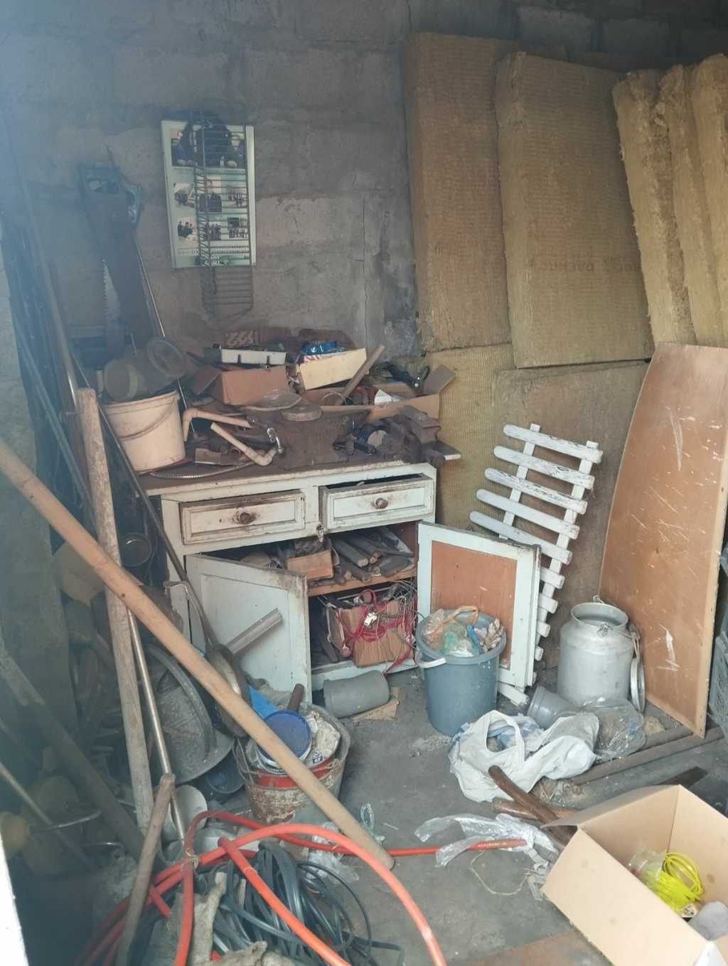 Продаж ділянки під індивідуальне житлове будівництво 120 соток, Нету