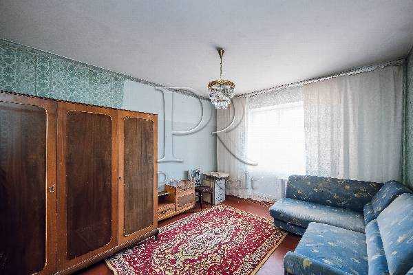 Продаж 3-кімнатної квартири 70 м², Райдужна вул., 21А