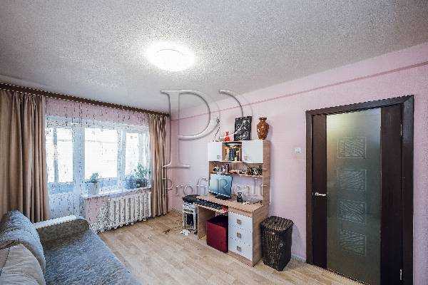 Продаж 1-кімнатної квартири 28 м², Валентина Сєрова вул., 30