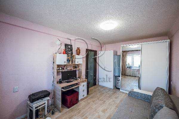 Продаж 1-кімнатної квартири 28 м², Валентина Сєрова вул., 30