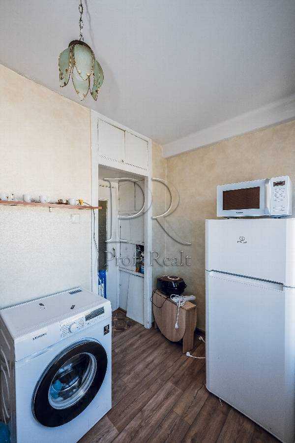 Продаж 1-кімнатної квартири 28 м², Валентина Сєрова вул., 30