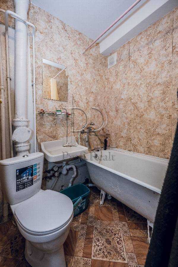 Продаж 1-кімнатної квартири 28 м², Валентина Сєрова вул., 30