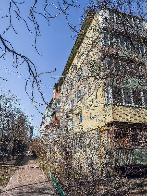 Продаж 1-кімнатної квартири 28 м², Валентина Сєрова вул., 30