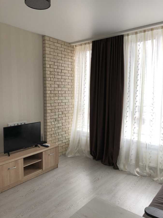 Оренда 1-кімнатної квартири 22 м², Соборності просп., 17 К2