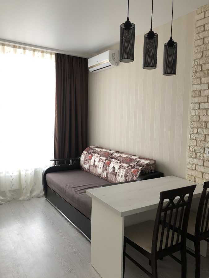 Оренда 1-кімнатної квартири 22 м², Соборності просп., 17 К2