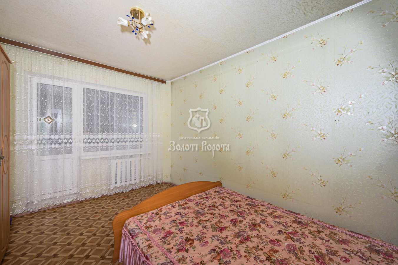 Продаж 3-кімнатної квартири 70.1 м², Світлицького вул., 28