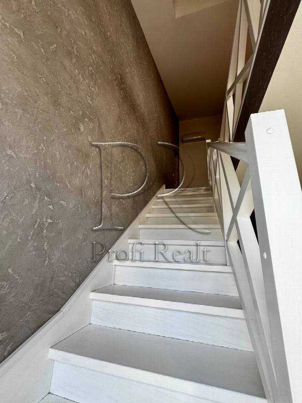 Продаж 1-кімнатної квартири 44 м², Михайла Величка вул., 1