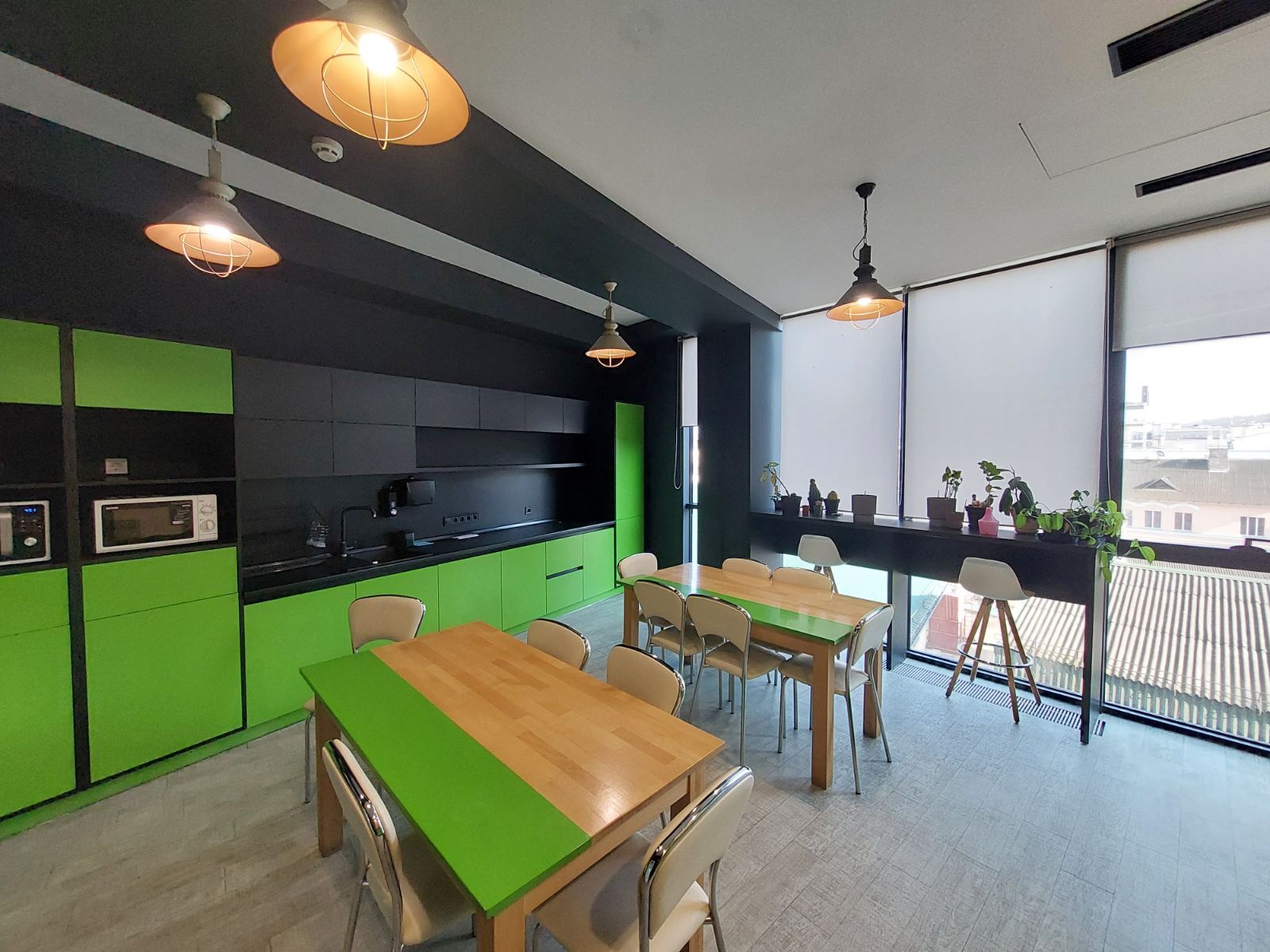 Аренда офиса 684 м², Кирилловская ул.