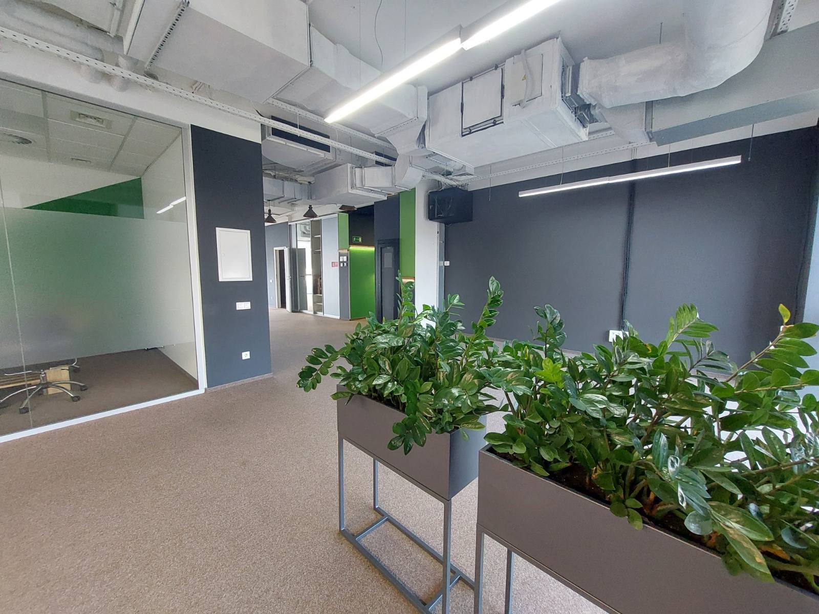 Аренда офиса 684 м², Кирилловская ул.