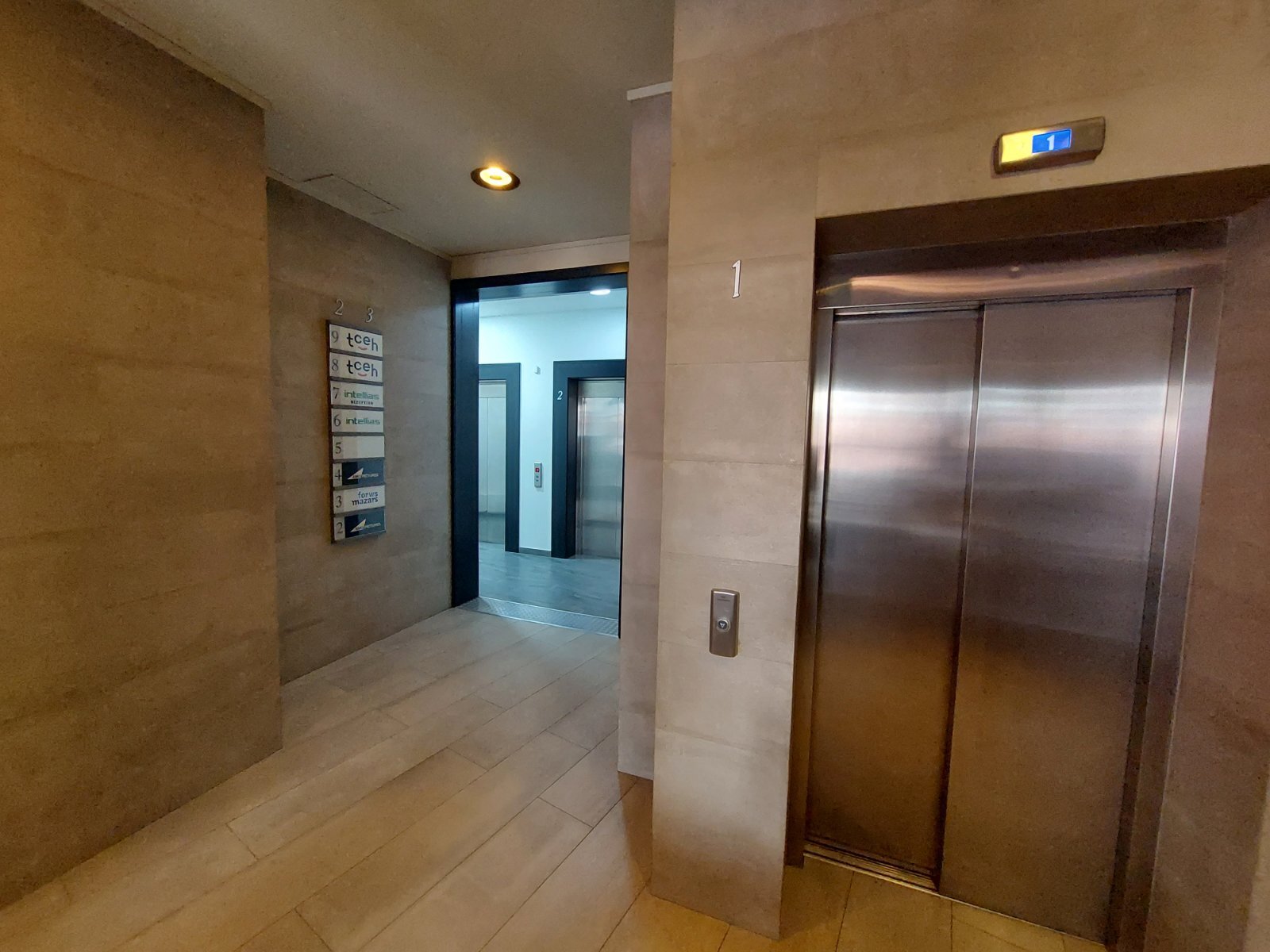 Аренда офиса 684 м², Кирилловская ул.