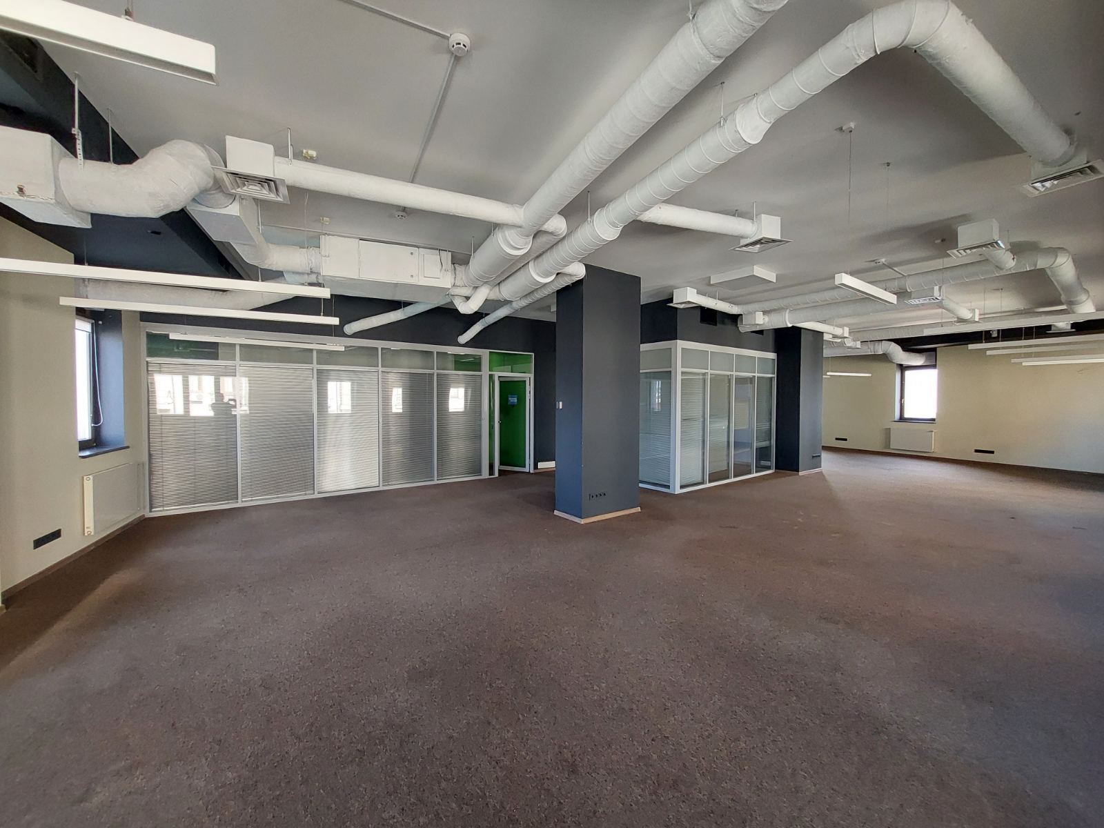 Аренда офиса 684 м², Кирилловская ул.