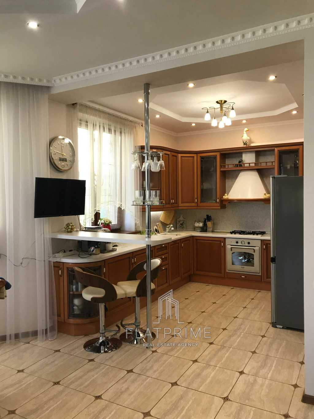 Продажа дома 265.4 м², Лісова