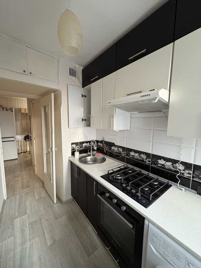 Оренда 1-кімнатної квартири 29 м², Зодчих вул., 64