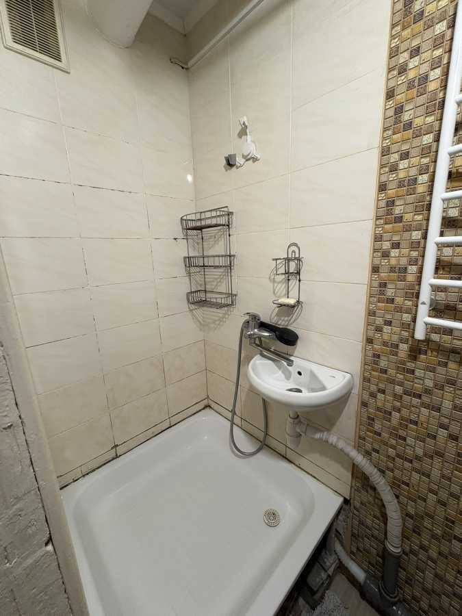 Оренда 1-кімнатної квартири 29 м², Зодчих вул., 64