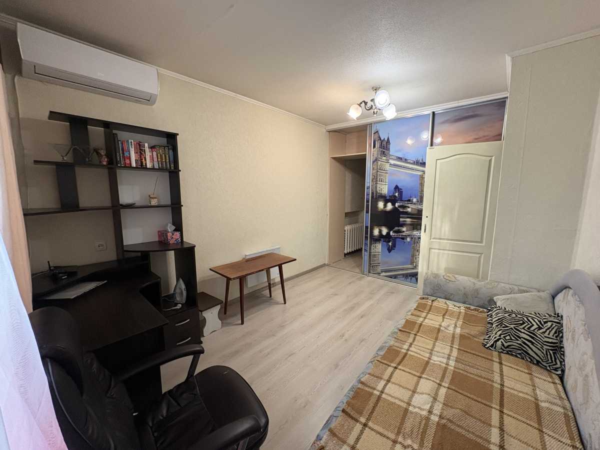 Оренда 1-кімнатної квартири 29 м², Зодчих вул., 64