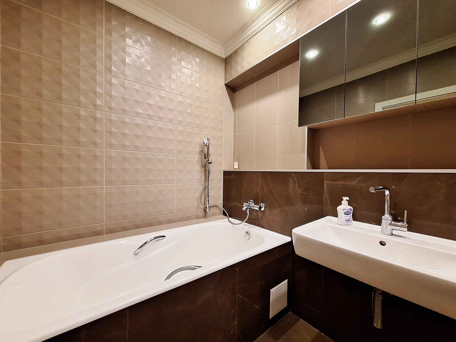 Аренда 3-комнатной квартиры 128 м², Оболонский просп., 22В