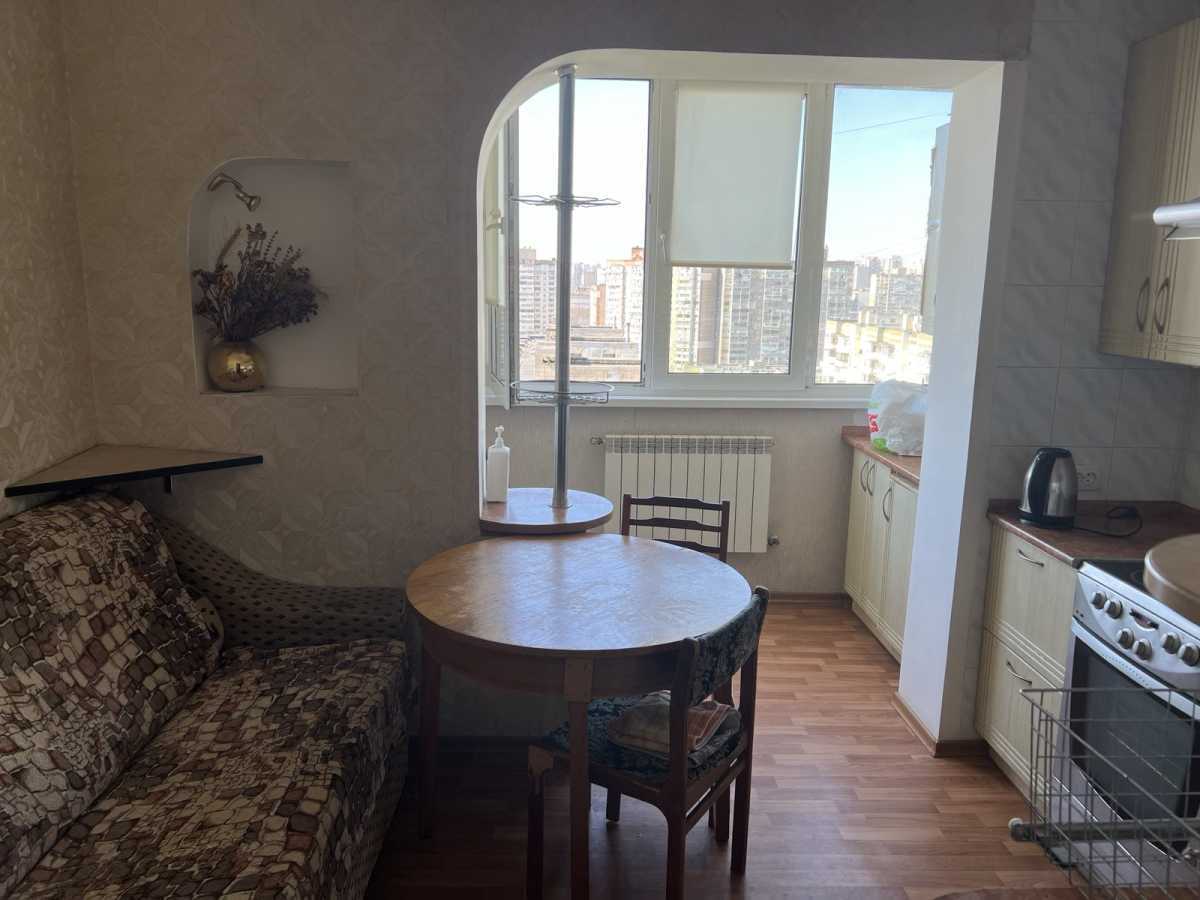 Оренда 2-кімнатної квартири 56 м², Милославська, 17