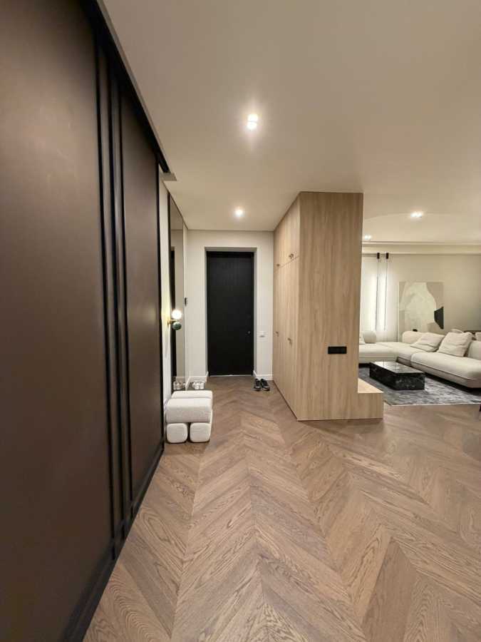 Продажа 3-комнатной квартиры 110.9 м², Тиводара Легоцкого ул., 80