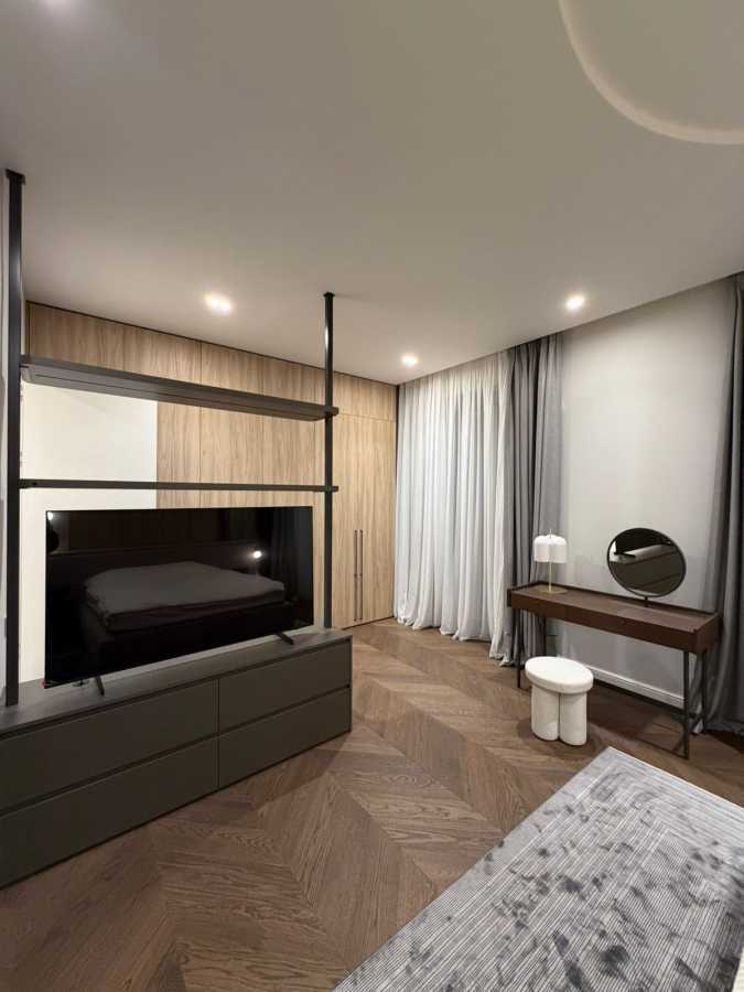 Продажа 3-комнатной квартиры 110.9 м², Тиводара Легоцкого ул., 80