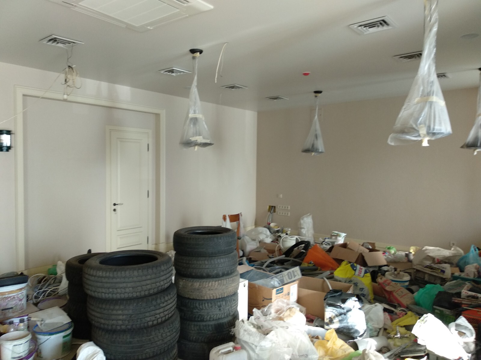 Аренда другого торгового помещения 255 м², Инглези ул.