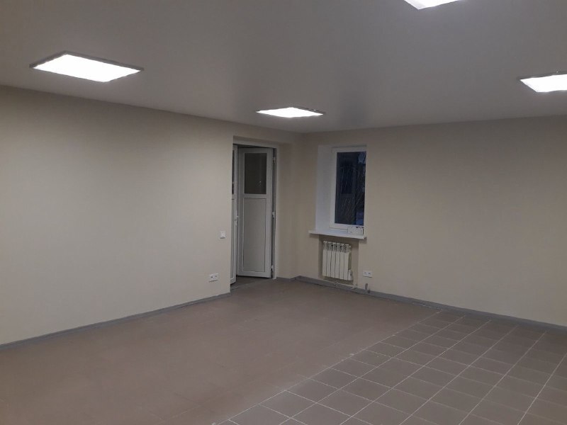 Продаж комерції 66 м², Будівельників вул., 5А