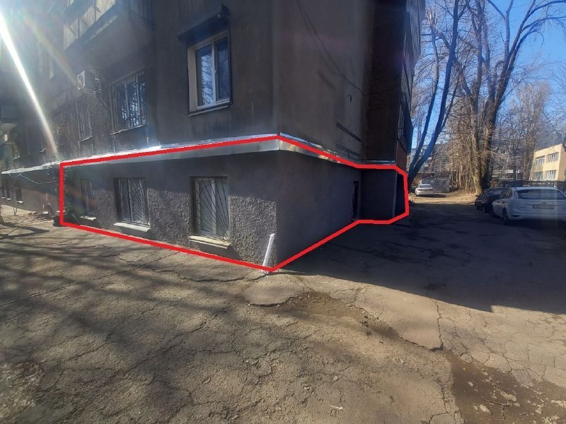 Продаж комерції 66 м², Будівельників вул., 5А