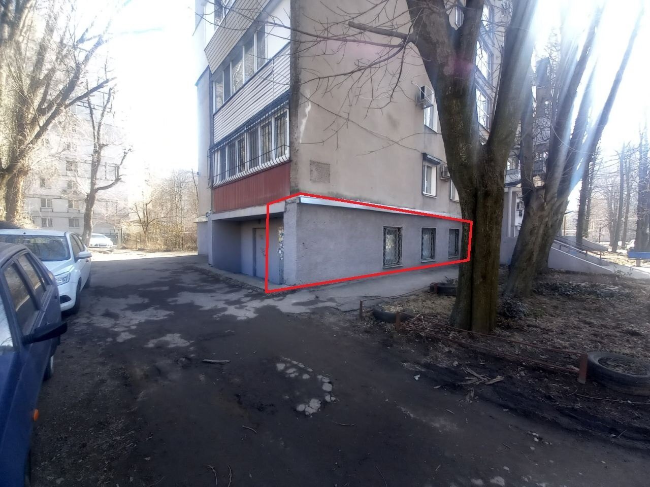 Продаж комерції 47 м², Будівельників вул., 5А