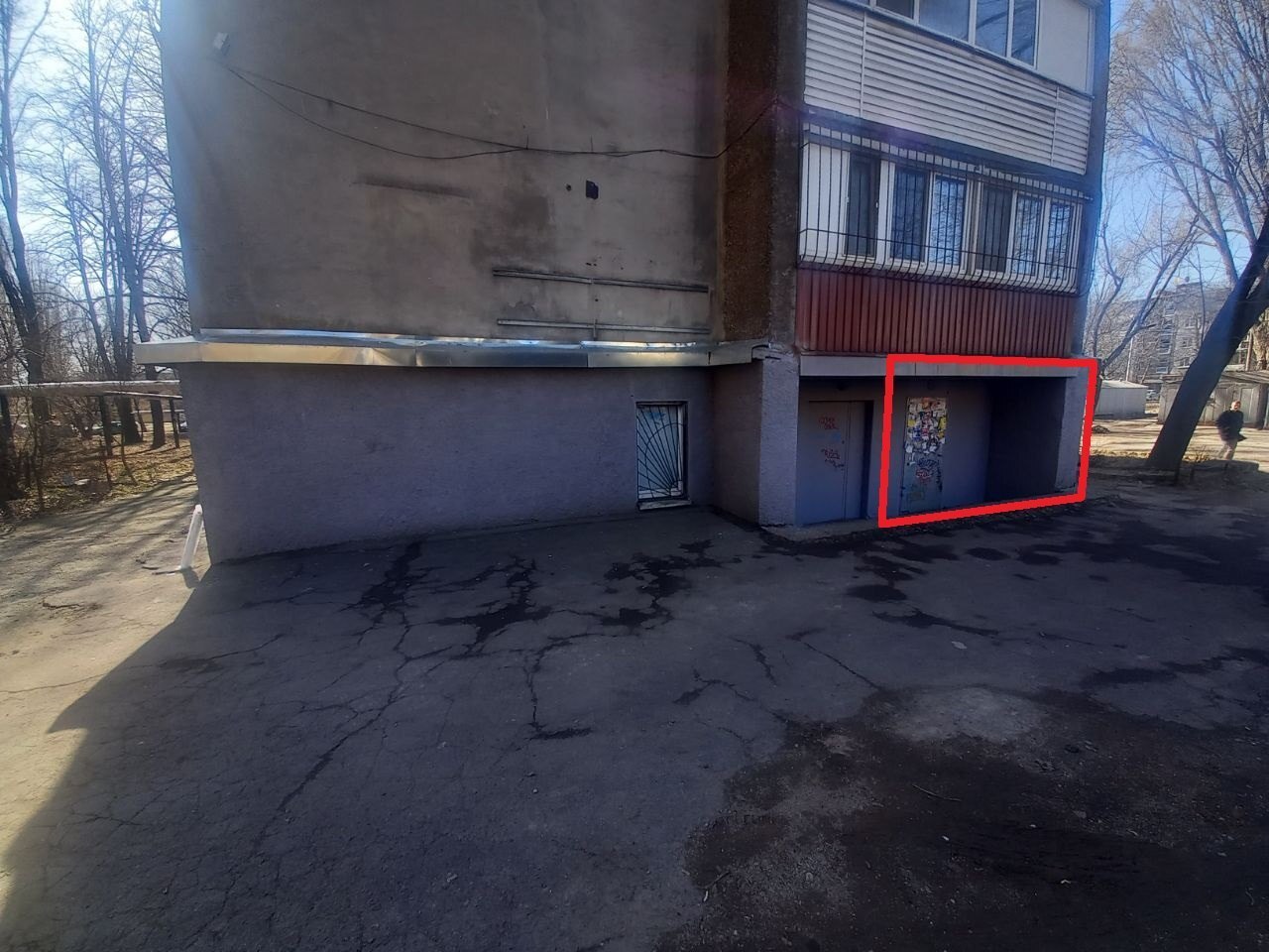 Продаж комерції 47 м², Будівельників вул., 5А