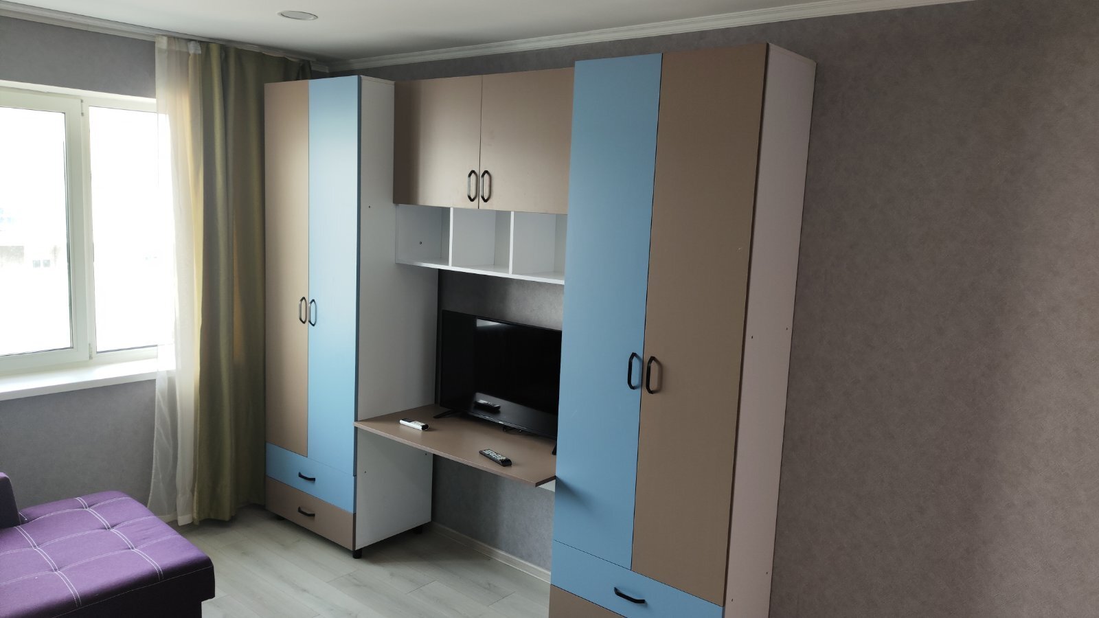 Оренда 1-кімнатної квартири 22 м², Червоноткацька вул., 93